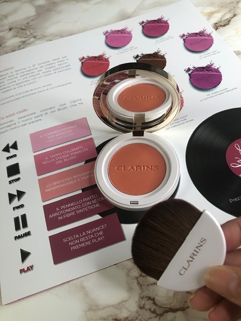 Joli Blush: arriva la melodia Clarins che dà colore alle giornate grigie