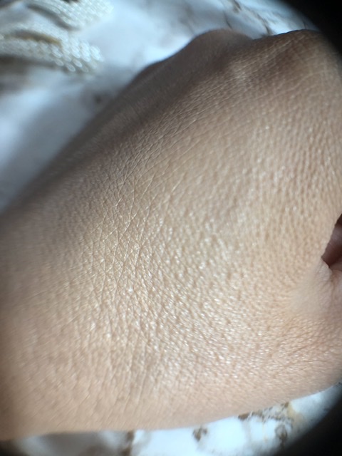 Fondotinta pelle perfetta 14H Zero Defaut: lo mettiamo alla prova facendo lo zoom!