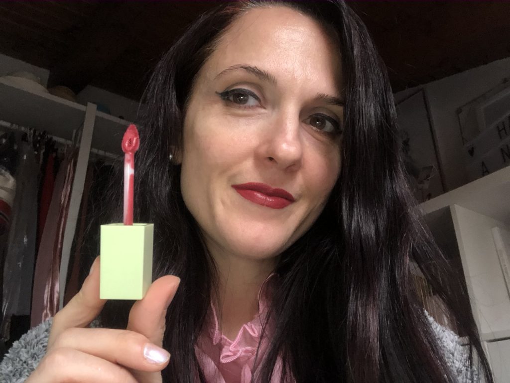 Come realizzare un trucco luminoso e naturale in pochi minuti