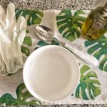 Impacco per mani screpolate con un ingrediente (olio d'oliva extra vergine)
