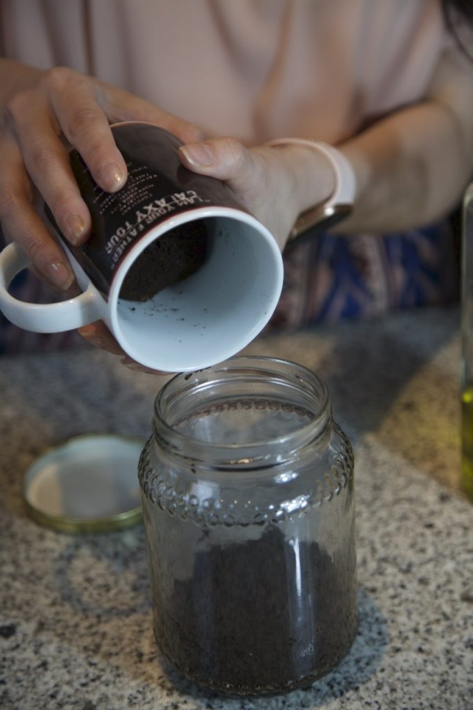 Scrub al caffè: preparate il vostro esfoliante corpo direttamente a casa