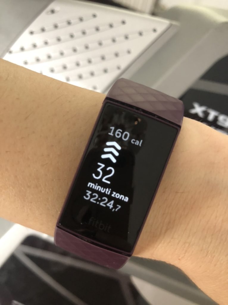 Fitbit Charge 4: una vita più sana grazie ad un compagno che aiuta a conoscersi!