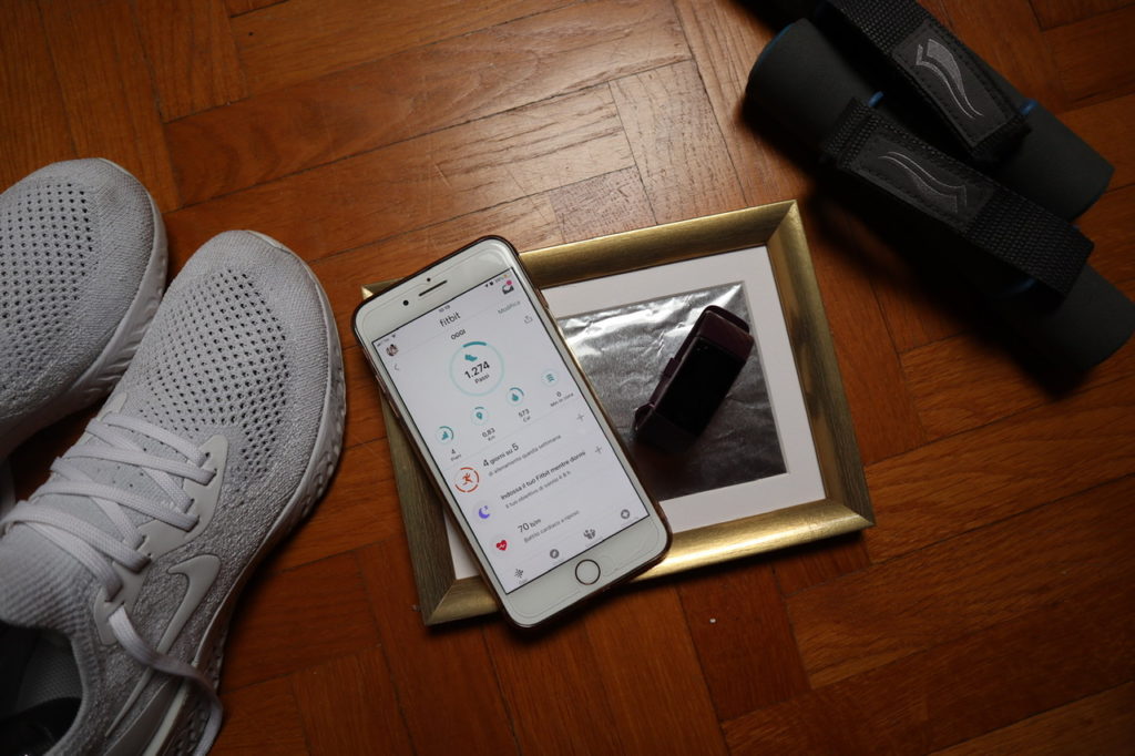 Fitbit Charge 4: una vita più sana grazie ad un compagno che aiuta a conoscersi!