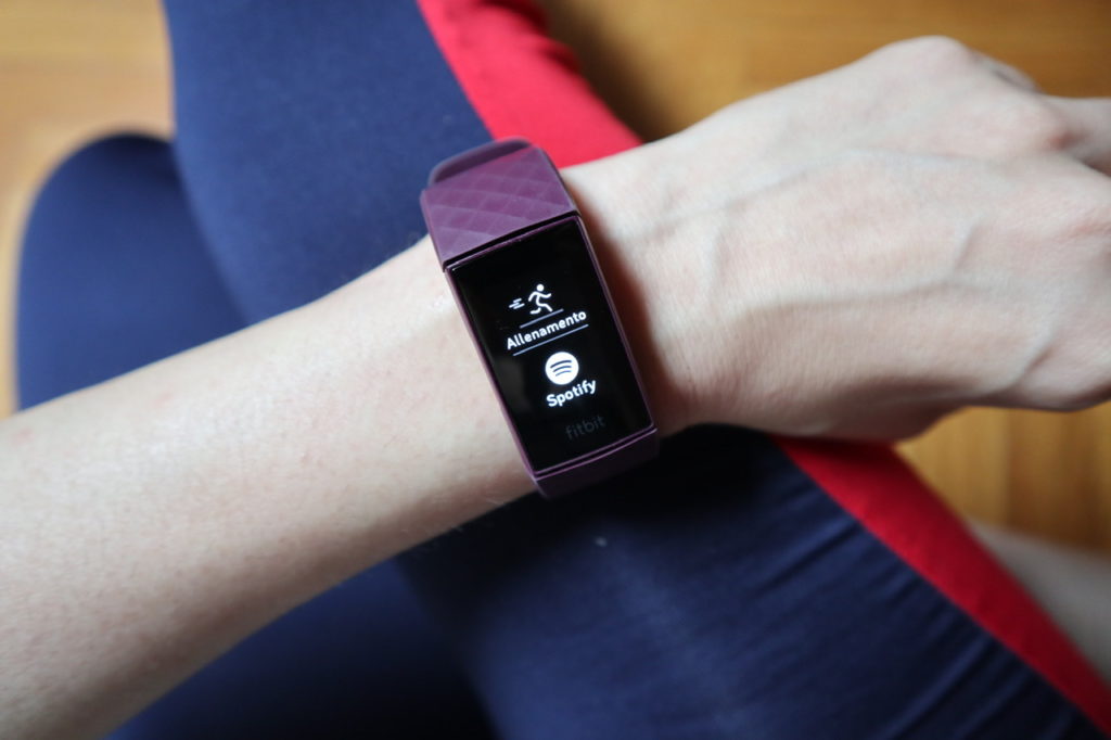 Fitbit Charge 4: una vita più sana grazie ad un compagno che aiuta a conoscersi!