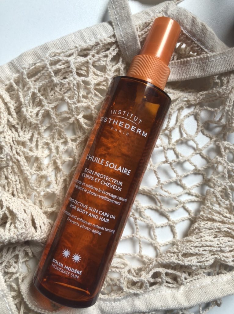 Linea Solari Institut Estherderm: gli essenziali per un'abbronzatura protetta