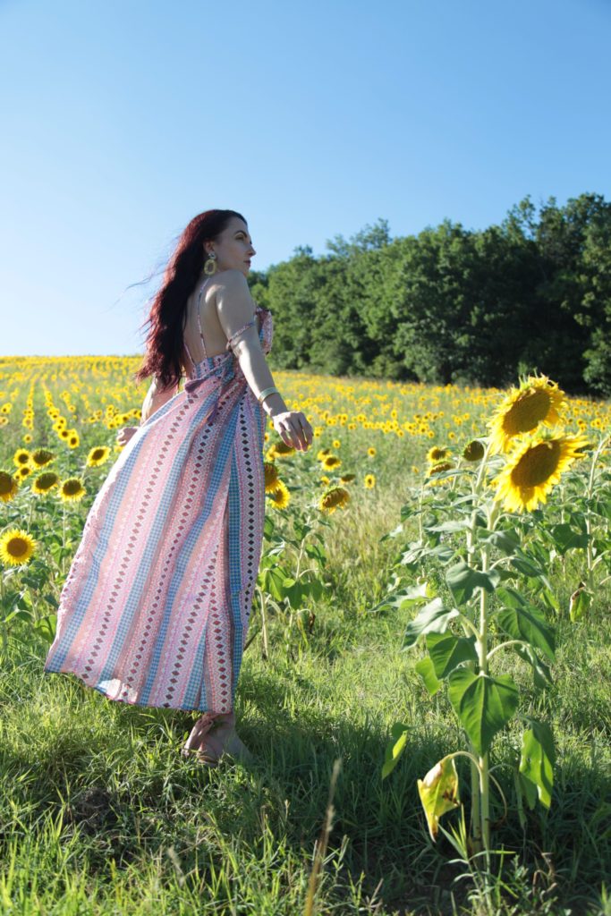 Girasoli e pensieri: un'estate strana alla ricerca della pace dei sensi