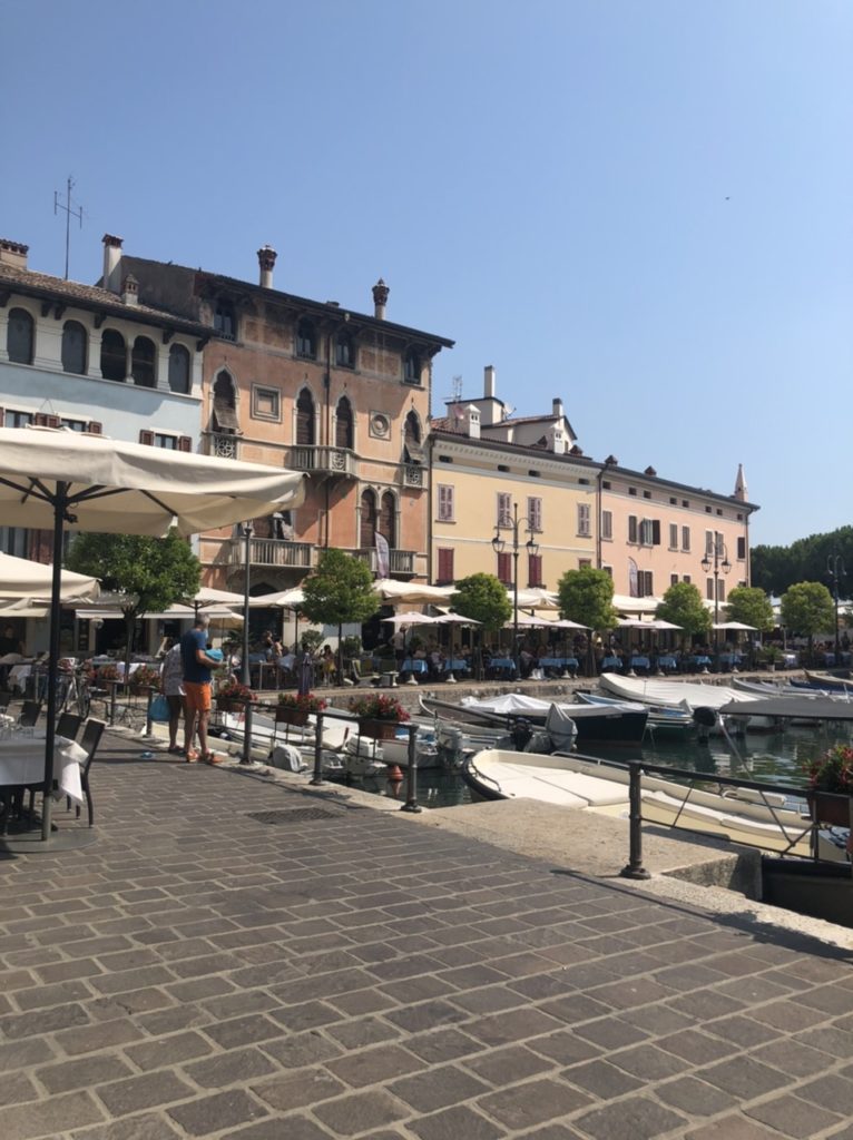 Desenzano del Garda: Cosa vedere, dove mangiare e dove dormire