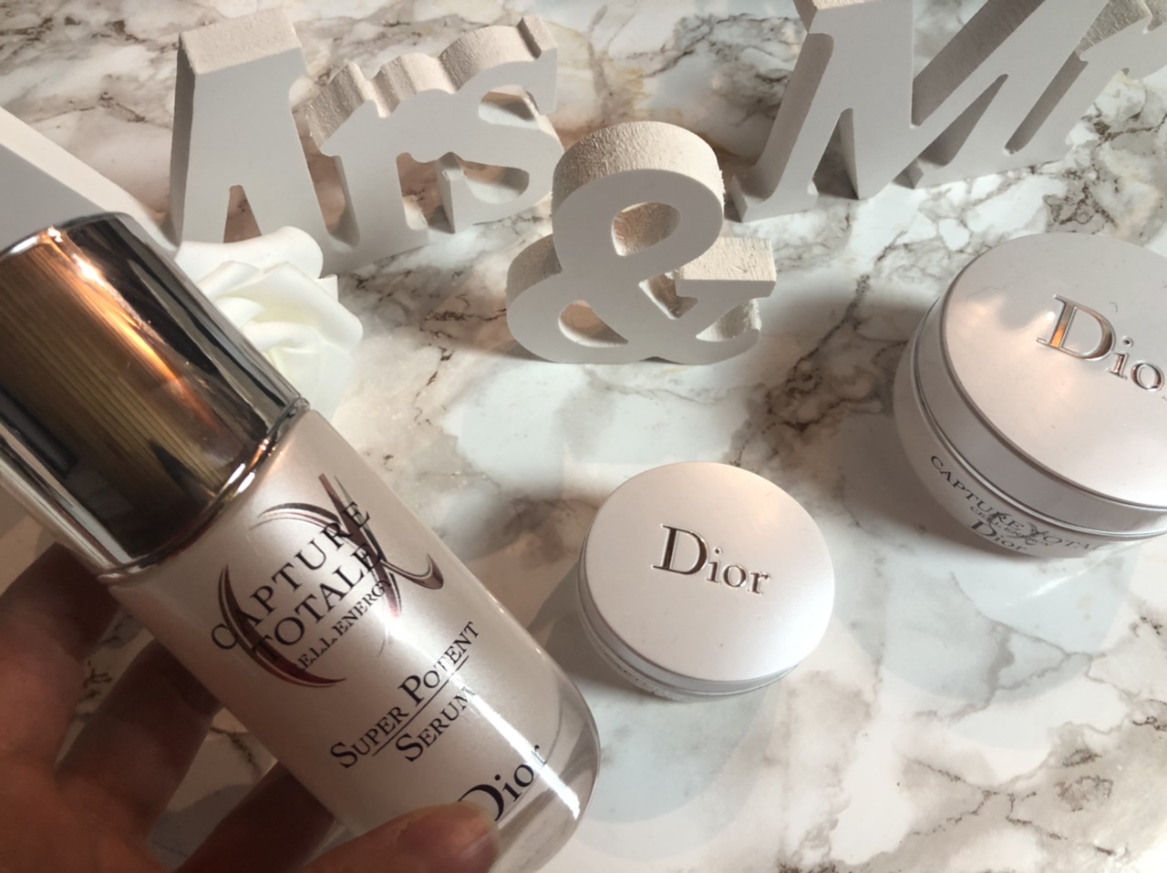 Super Potent Serum di Capture Totale Cell Energy di Dior