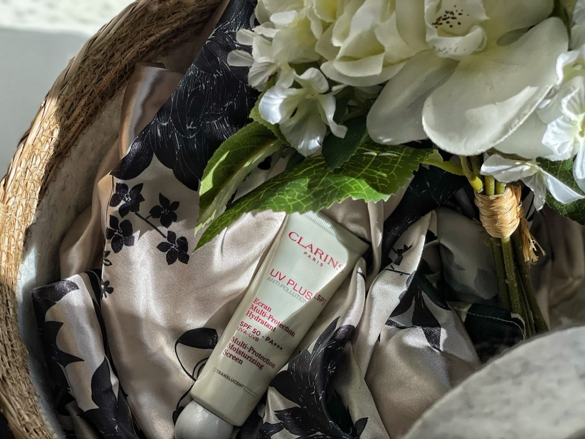 UV PLUS Anti-Pollution SPF 50 protezione da inquinamento e raggi UV