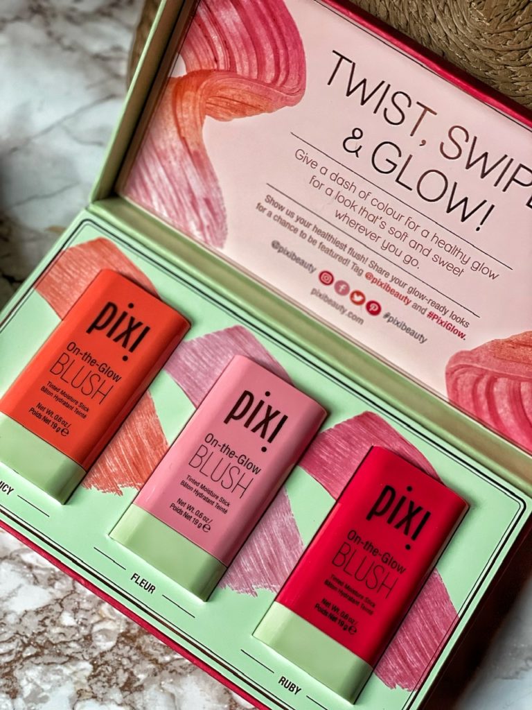 On The Glow Blush: ecco le nuove tonalità di phard di pixi Beauty