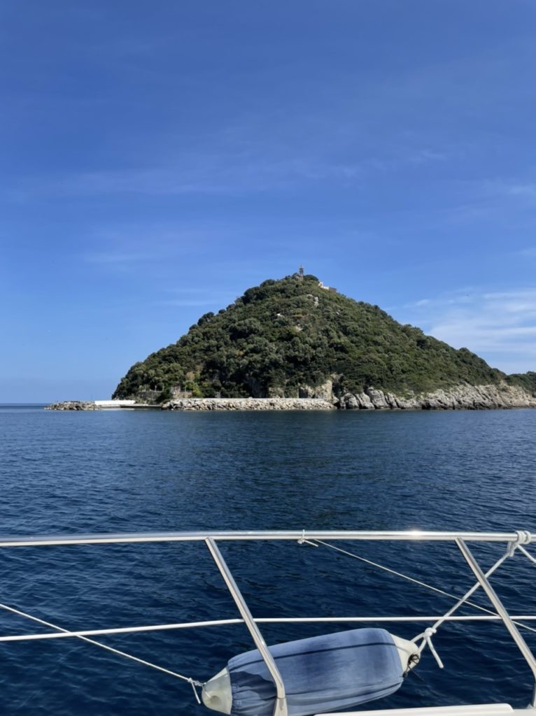 Cosa fare ad Alassio: Wave Walking e visita in barca dell'Isola della Gallinara