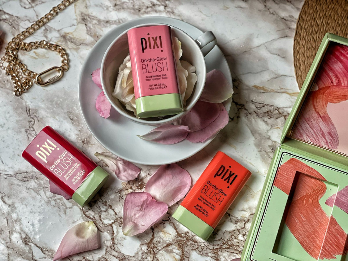 On The Glow Blush: ecco le nuove tonalità di phard di pixi Beauty
