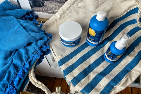 Come prendersi cura dei capelli in estate (Colorcare suncare di Elgon)