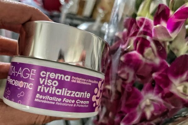 Come applicare correttamente le creme per il viso?