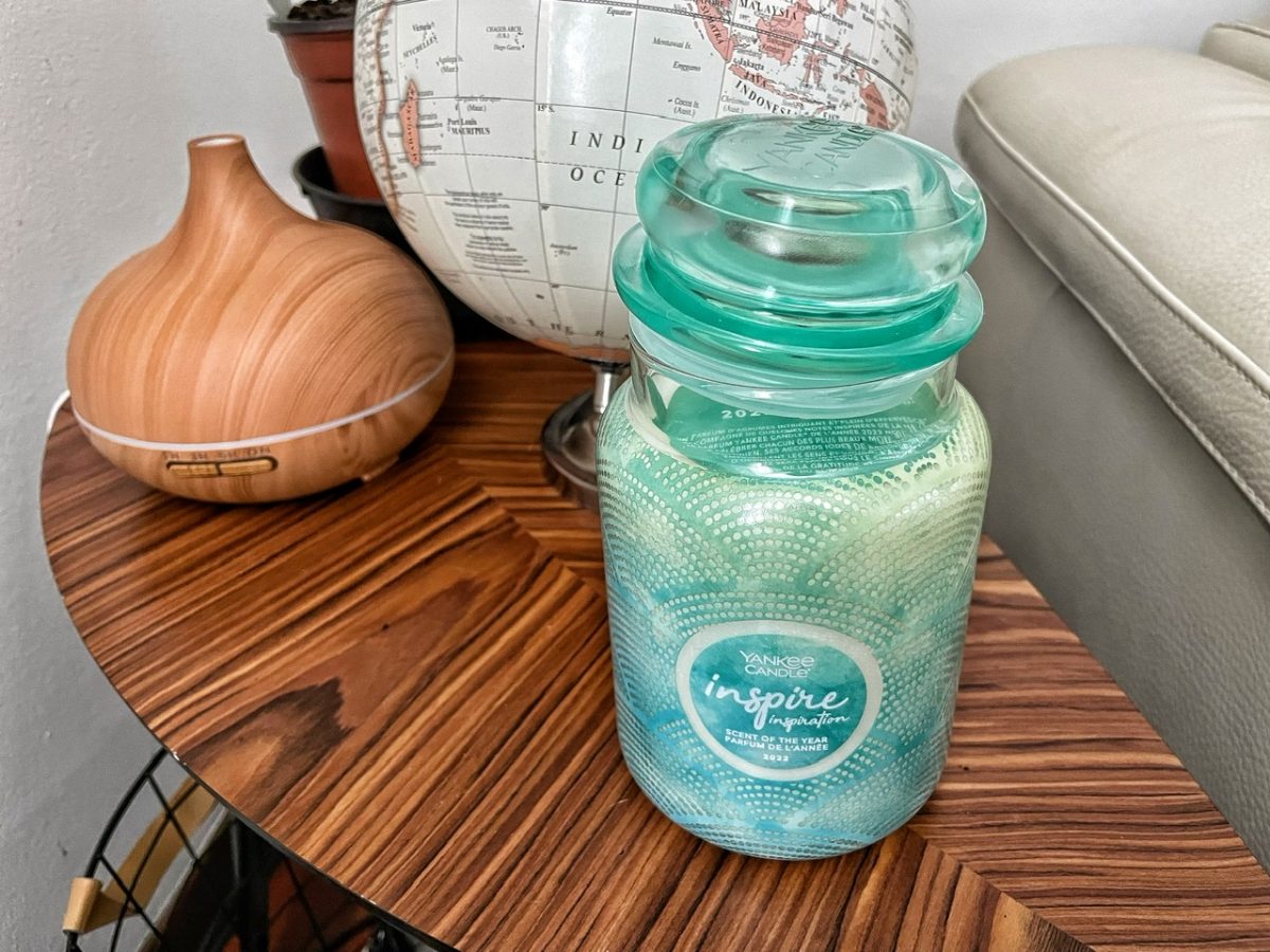 Inspire: la Scent of the Year 2022 di Yankee Candle