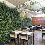 Nuovo dehors di Particolare Milano: informale ma sempre chic e raffinato