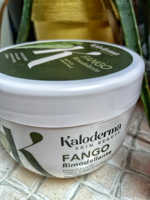 Beauty routine anticellulite firmata Kaloderma