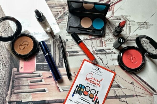 Coral Passion: La collezione makeup di Infinity Cosmetics