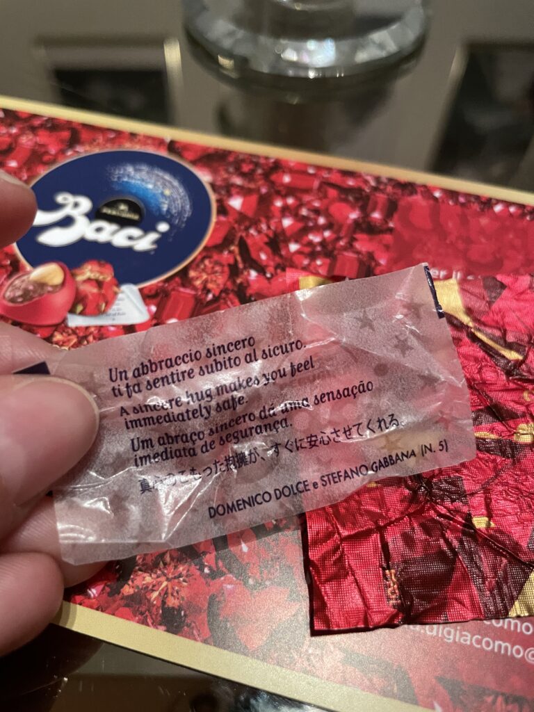 Regali dolci a San Valentino? La limited edition Dolce&Gabbana di Baci Perugina