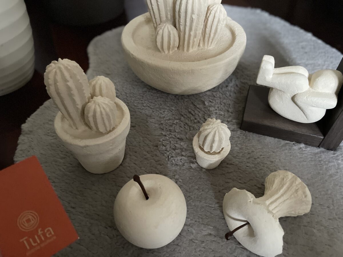 Tufa: piccole sculture per vestire la nostra casa