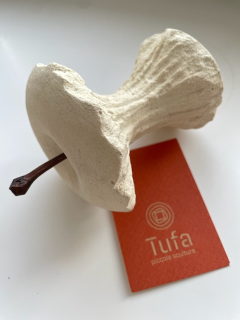 Tufa: piccole sculture per vestire la nostra casa