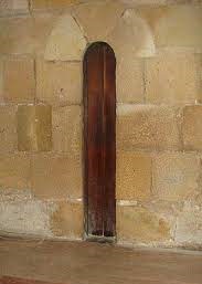 La porta stretta che decide se mangerai? Monastero di Alcobaça!