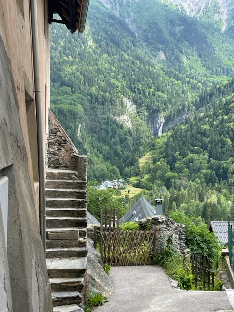 Venosc, un incantevole borgo alpino nascosto ai piedi di Les 2 Alpes