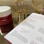 Addio Rotondità Ribelli: Scopri il Segreto di Clarins per un Corpo Scolpito e Tonico!