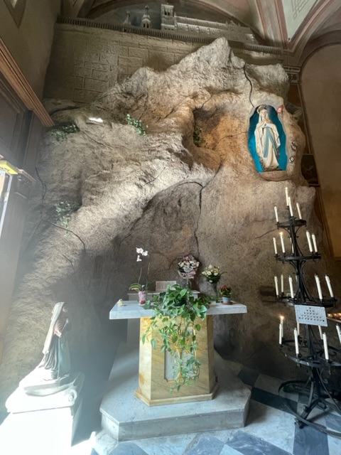 Esplorando Alassio: una guida completa ai tesori della Riviera Ligure