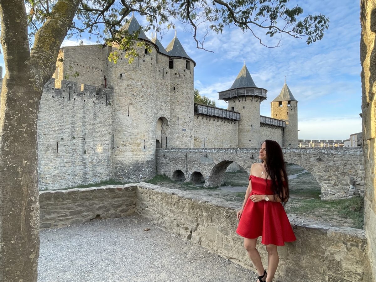 L'incanto di Carcassonne: dove il passato canta e il presente incanta, Margaret Dallospedale, Miglior travel blogger,