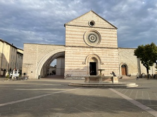 Assisi: alla scoperta delle meraviglie dell'arte e della storia