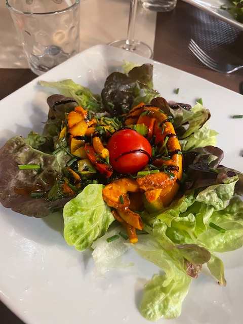Esperienze Culinarie a Aigues-Mortes: Un Viaggio attraverso i Sapori della Tradizione