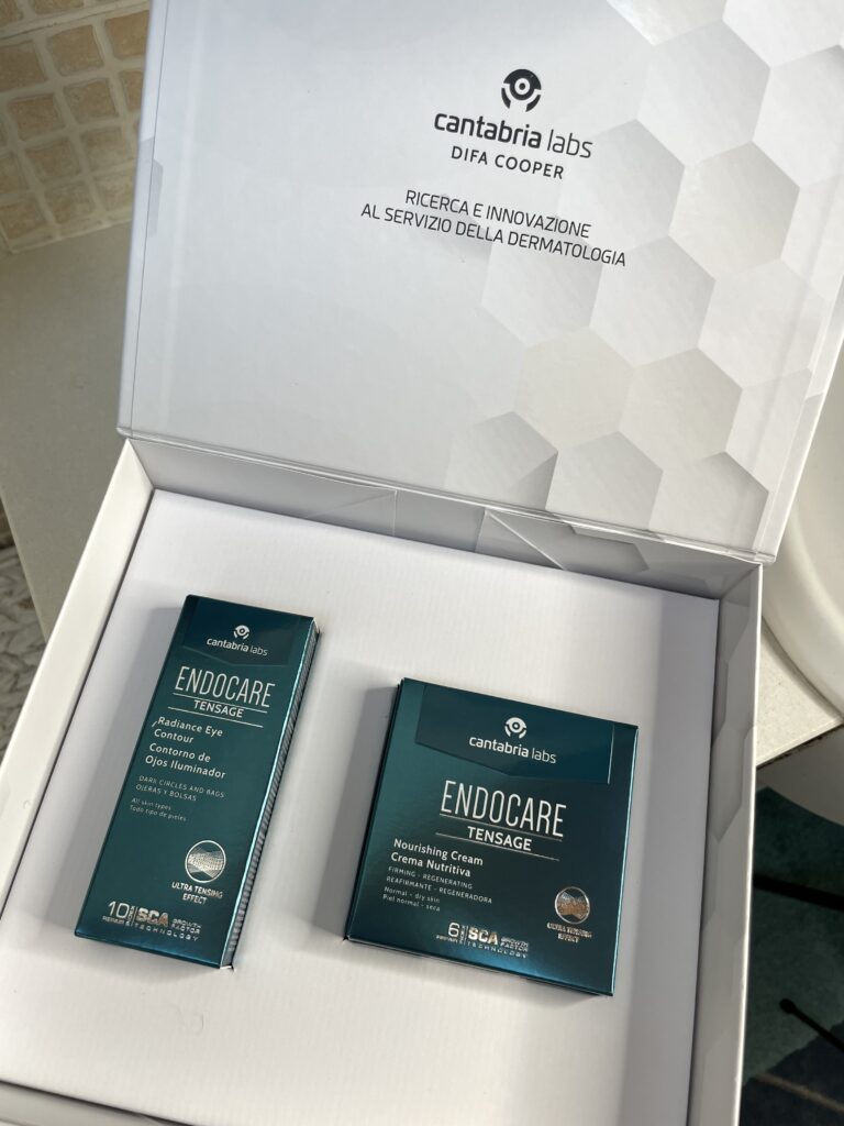 Miglior regalo di Natale per una Beauty Lover: Cofanetto Endocare Tensage Skin Kit