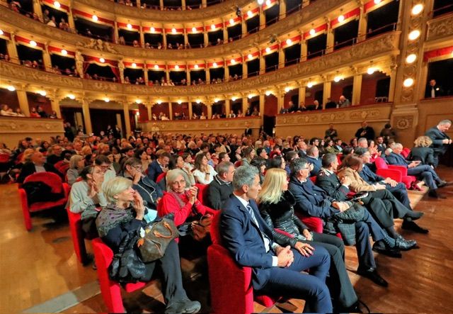 Riscoprire la Magia del Natale con Pier Paolo Guelfo e il Magico Paese di Natale