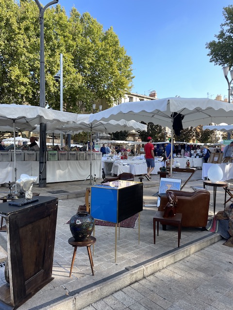 I mercati di Aix-en-Provence: una sinfonia di delizie