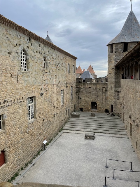 Château Comtal: alla Scoperta del passato di Carcassonne