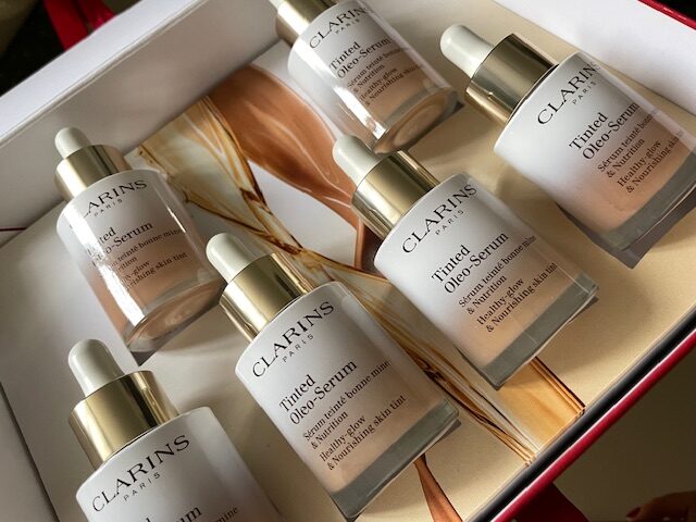 Clarins Tinted Oleo-Serum: L'innovazione per un incarnato perfetto