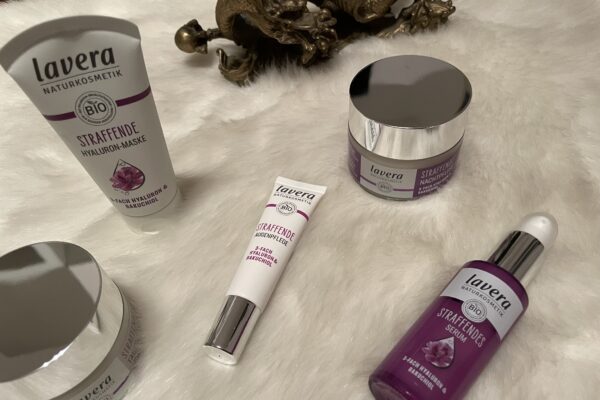 La linea Skincare viso con Bakuchiol di Lavera