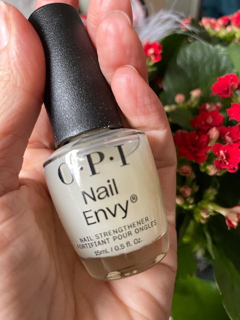 Unghie forti e sane: 5 consigli essenziali + Kit OPI "Terrible Nice"
