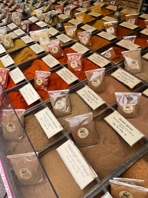 Mercati di Nizza: Un viaggio nei sapori e nelle tradizioni