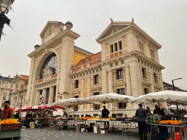 Mercati di Nizza: Un viaggio nei sapori e nelle tradizioni