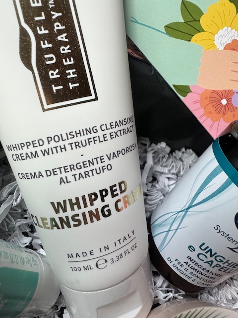 Blooming Start: Scopri i Segreti di Bellezza della Beauty Box di Marzo