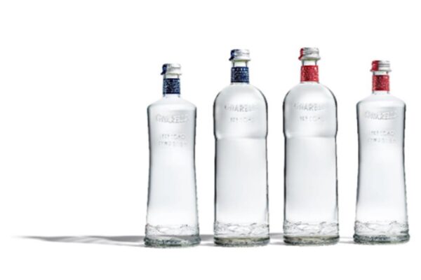 Lorenzo Palmeri rivoluziona il design delle bottiglie d'acqua per Acqua Chiarella
