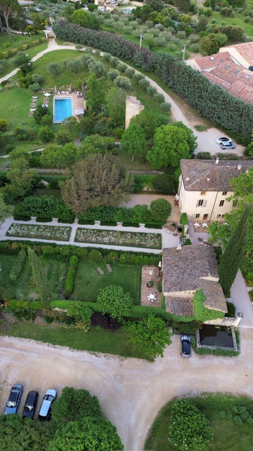Dove dormire a Lourmarin? LE GALINIER per un soggiorno indimenticabile