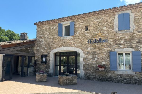 Dove mangiare a Gordes: l'esperienza provenzale de L'Estellan
