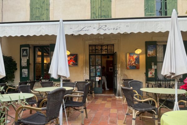 La Rècré a Lourmarin: una tappa imperdibile se visitate Luberon