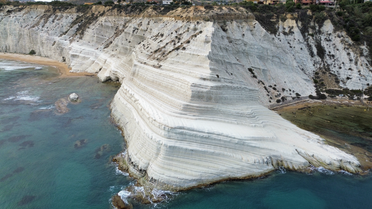 Scala dei Turchi: un gioiello naturale mozzafiato in Sicilia