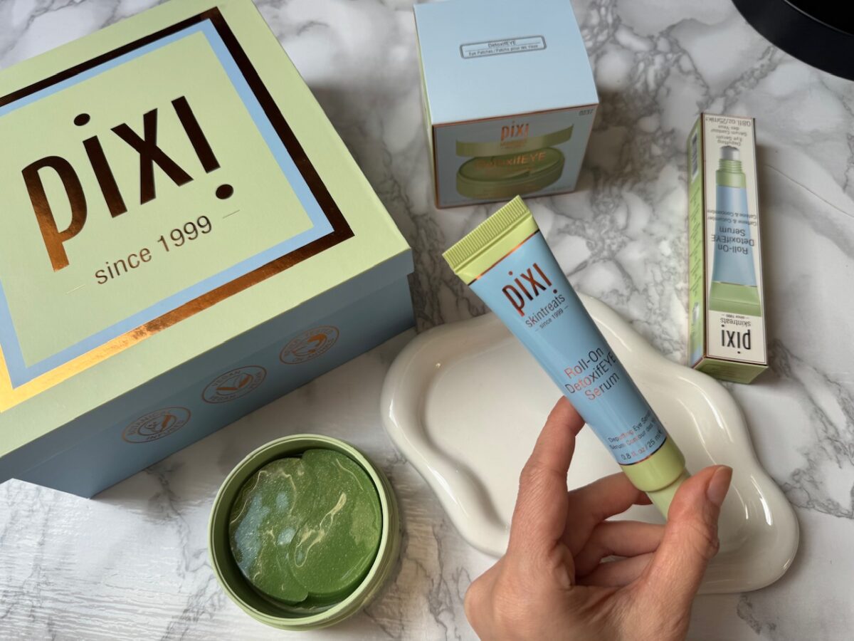 Roll-On DetoxifEYE Serum Pixi Beauty" o "Depuffing Eye Patches per occhi sgonfi"