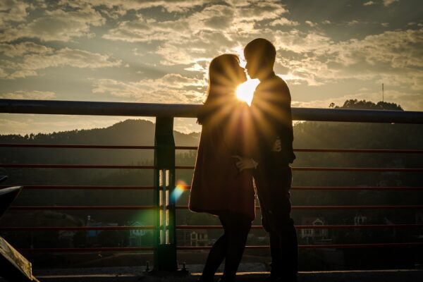 Fuga d'amore: guida completa per organizzare un weekend romantico indimenticabile
