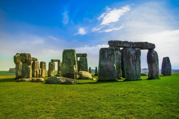 Il segreto di Stonehenge: un megalite di arenaria dalla Scozia